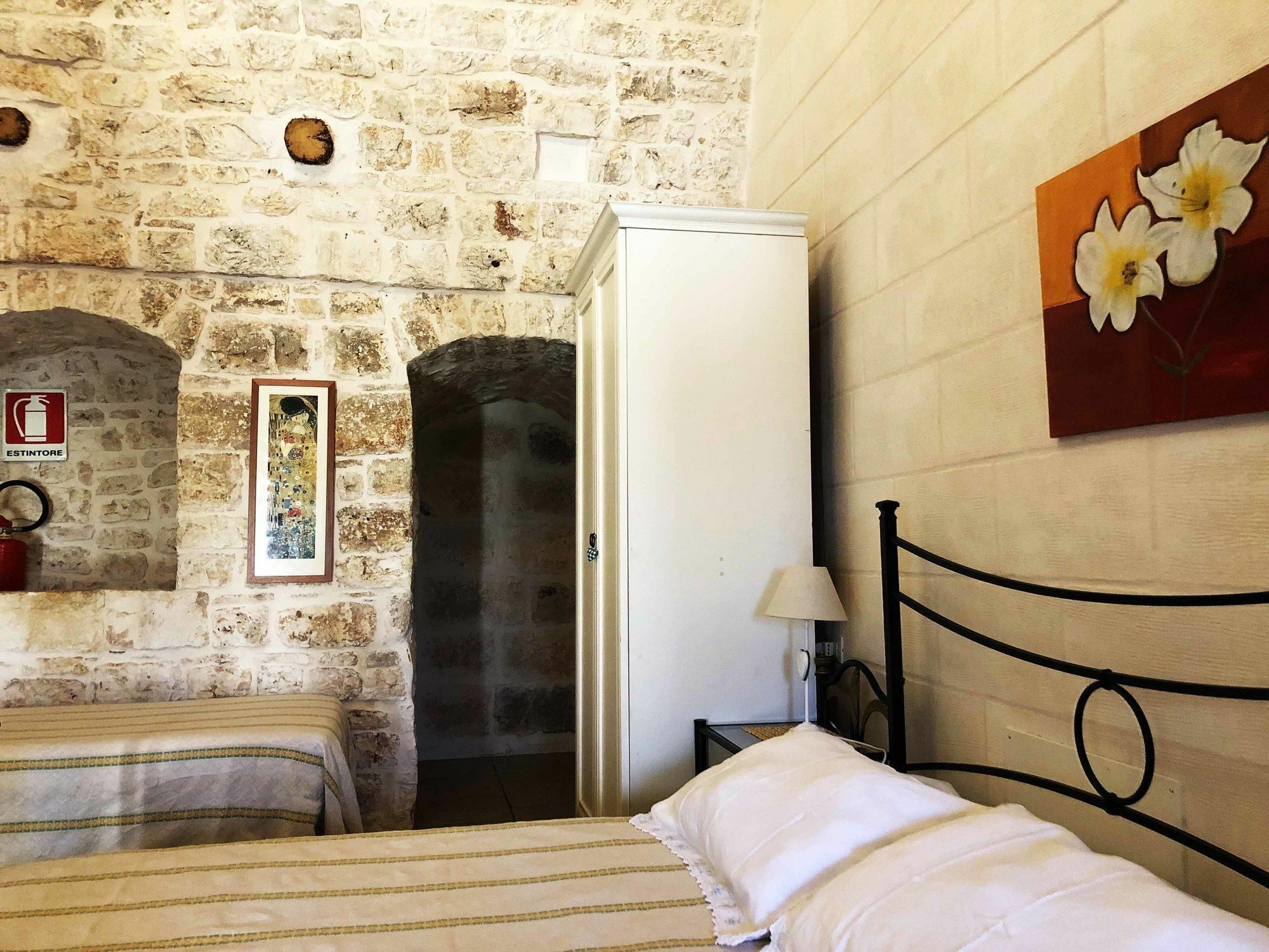 Masseria Nenetta Bed And Breakfast Монополи Екстериор снимка